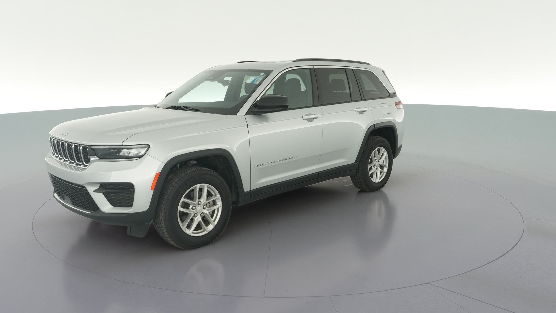 2025 Jeep Grand Cherokee vehicle photo