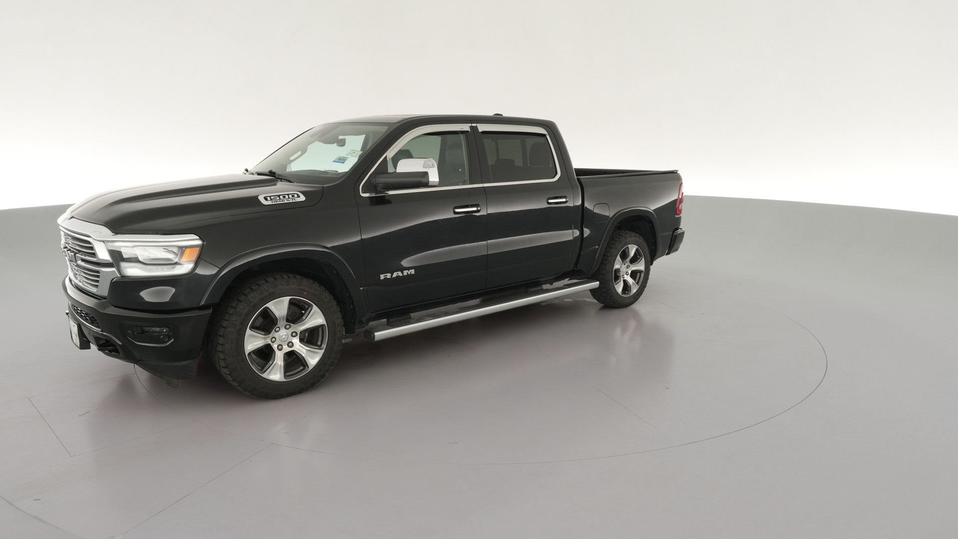 2019 Ram 1500 Crew Cab vehicle photo