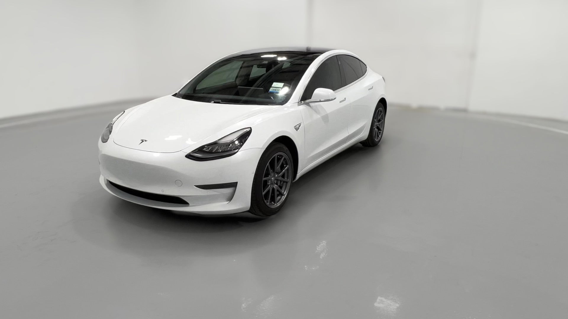 2020 Tesla Model 3 vehicle photo