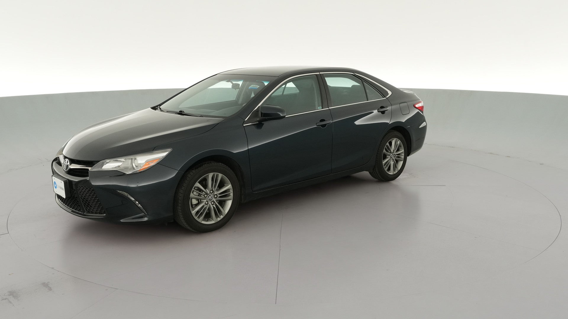 2016 Toyota Camry vehicle photo