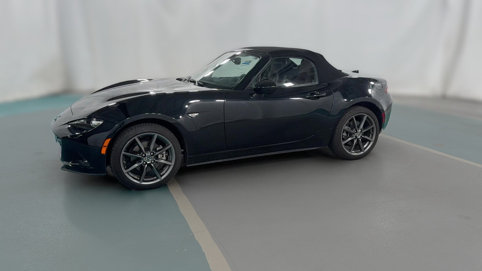 2019 MAZDA MX-5 Miata vehicle photo