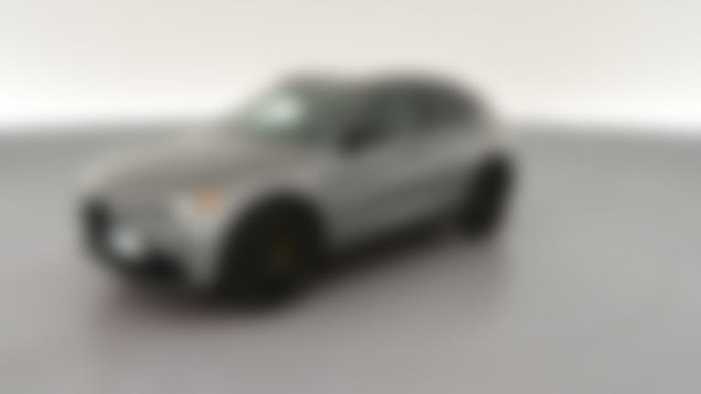 2019 Alfa Romeo Stelvio vehicle photo