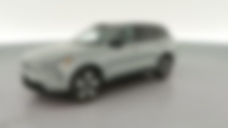 2025 Volvo EX90 vehicle photo