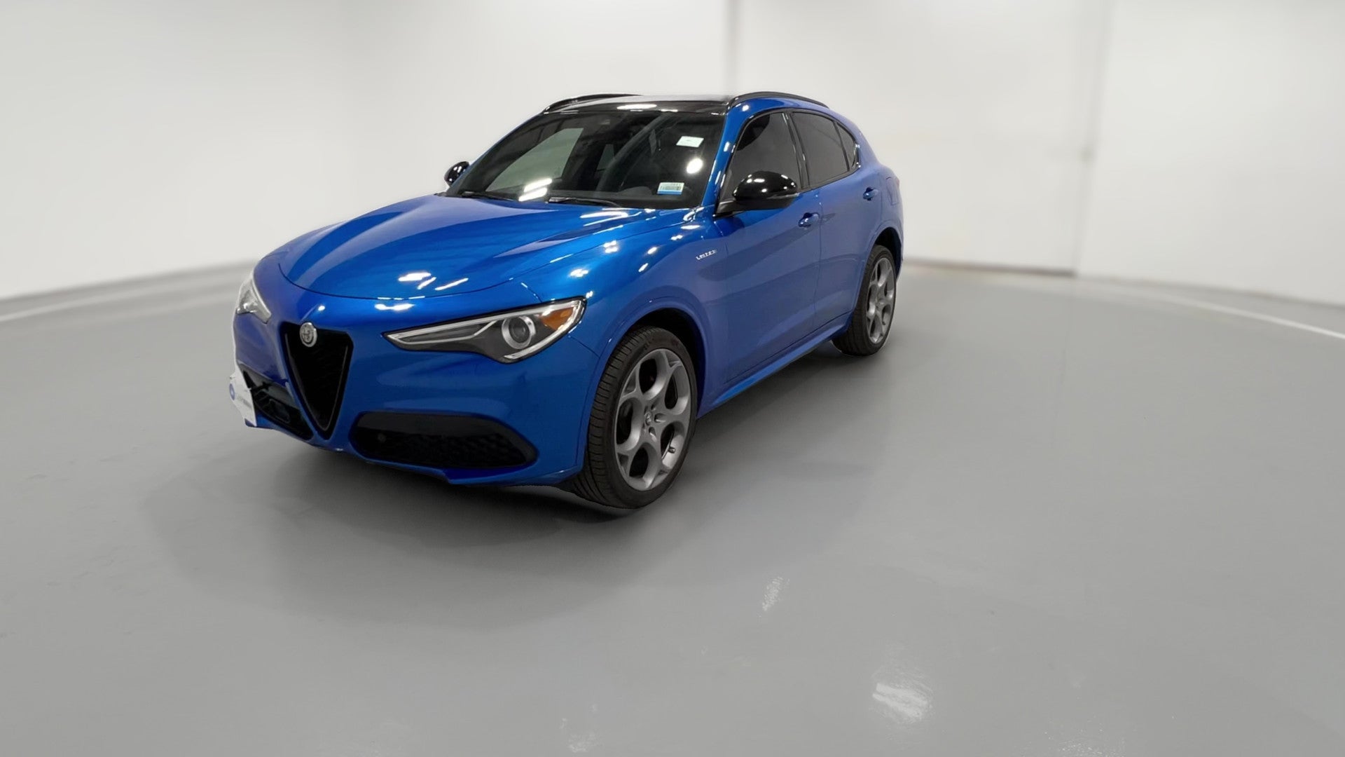 2022 Alfa Romeo Stelvio vehicle photo