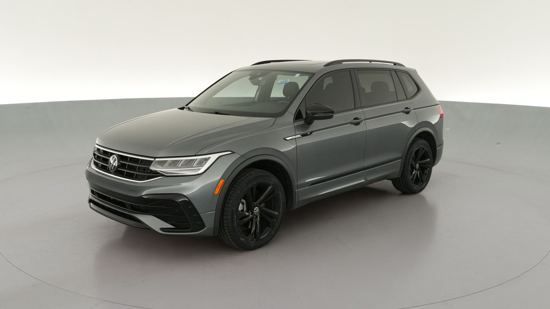 2024 Volkswagen Tiguan vehicle photo
