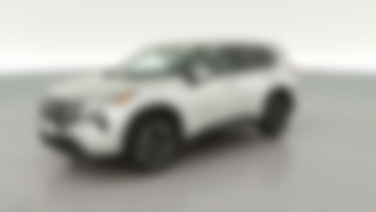 2025 Nissan Rogue vehicle photo