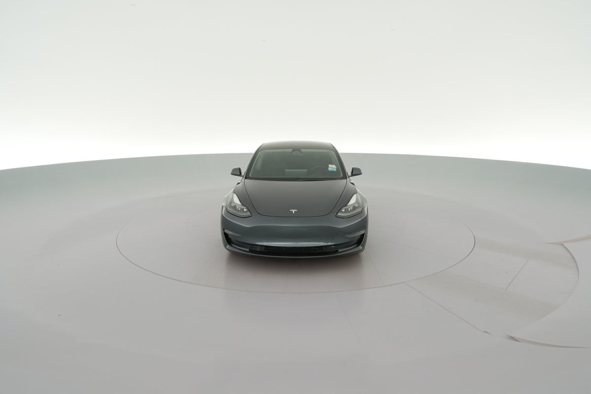 2022 Tesla Model 3 Long Range All-Wheel Drive in Midnight Silver Metallic — 360° view 1