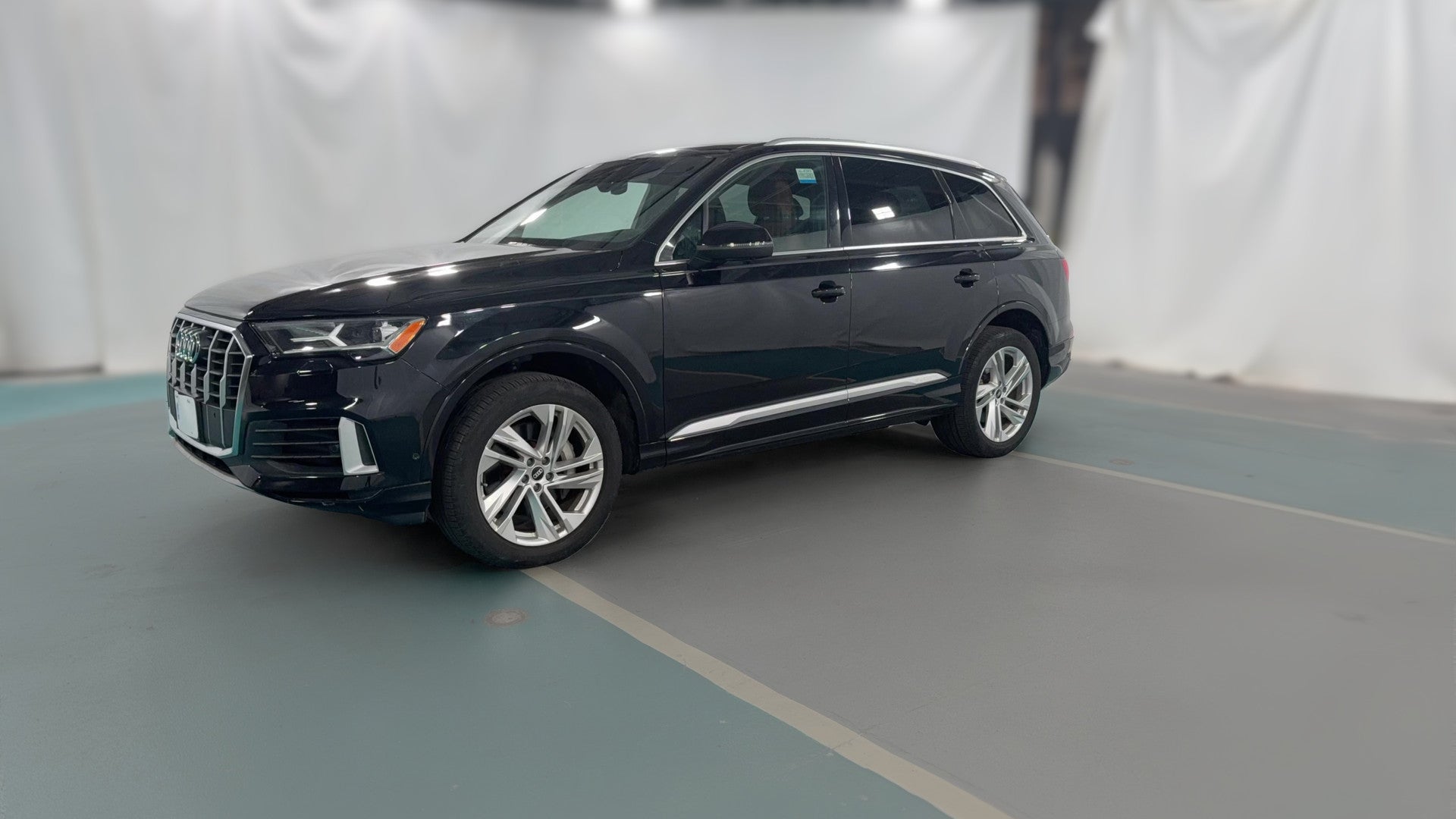 2021 Audi Q7 vehicle photo