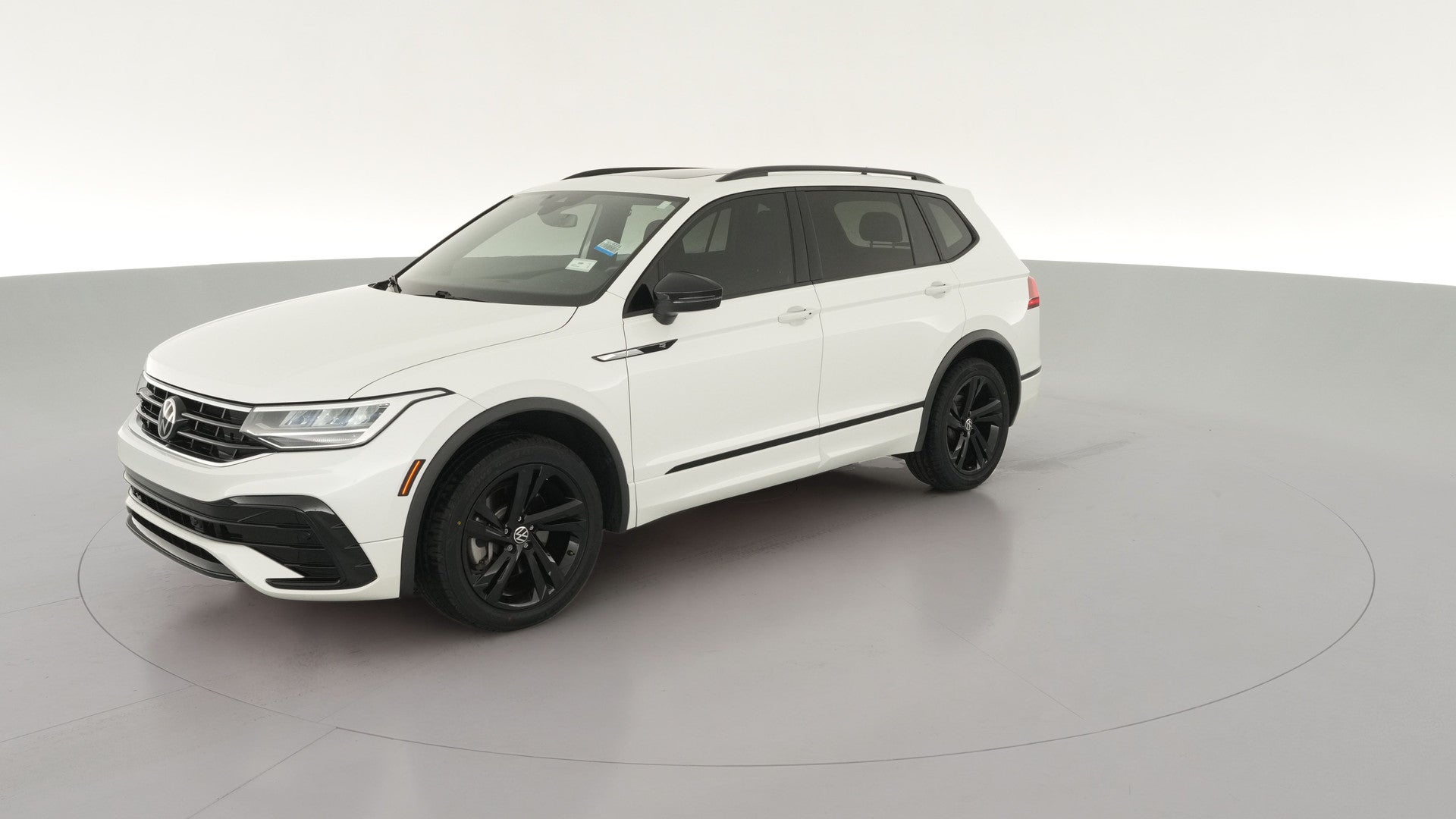 2024 Volkswagen Tiguan vehicle photo