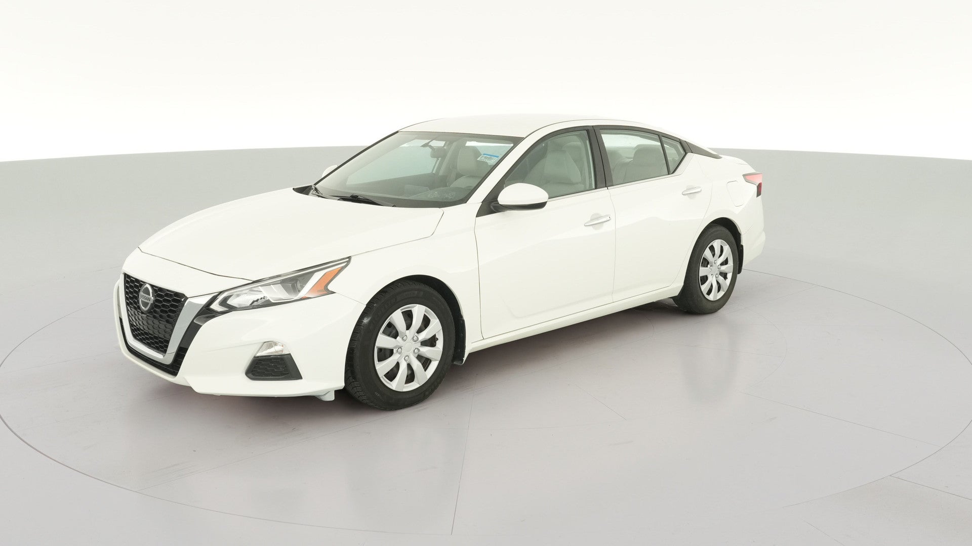 2019 Nissan Altima vehicle photo