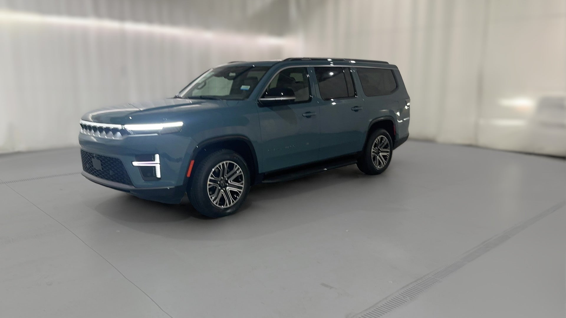 2026 Jeep Grand Wagoneer L vehicle photo