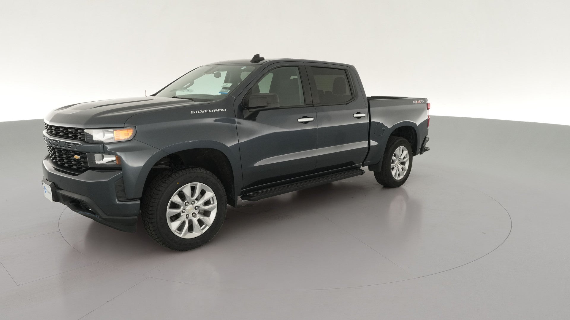 2021 Chevrolet Silverado 1500 Crew Cab vehicle photo