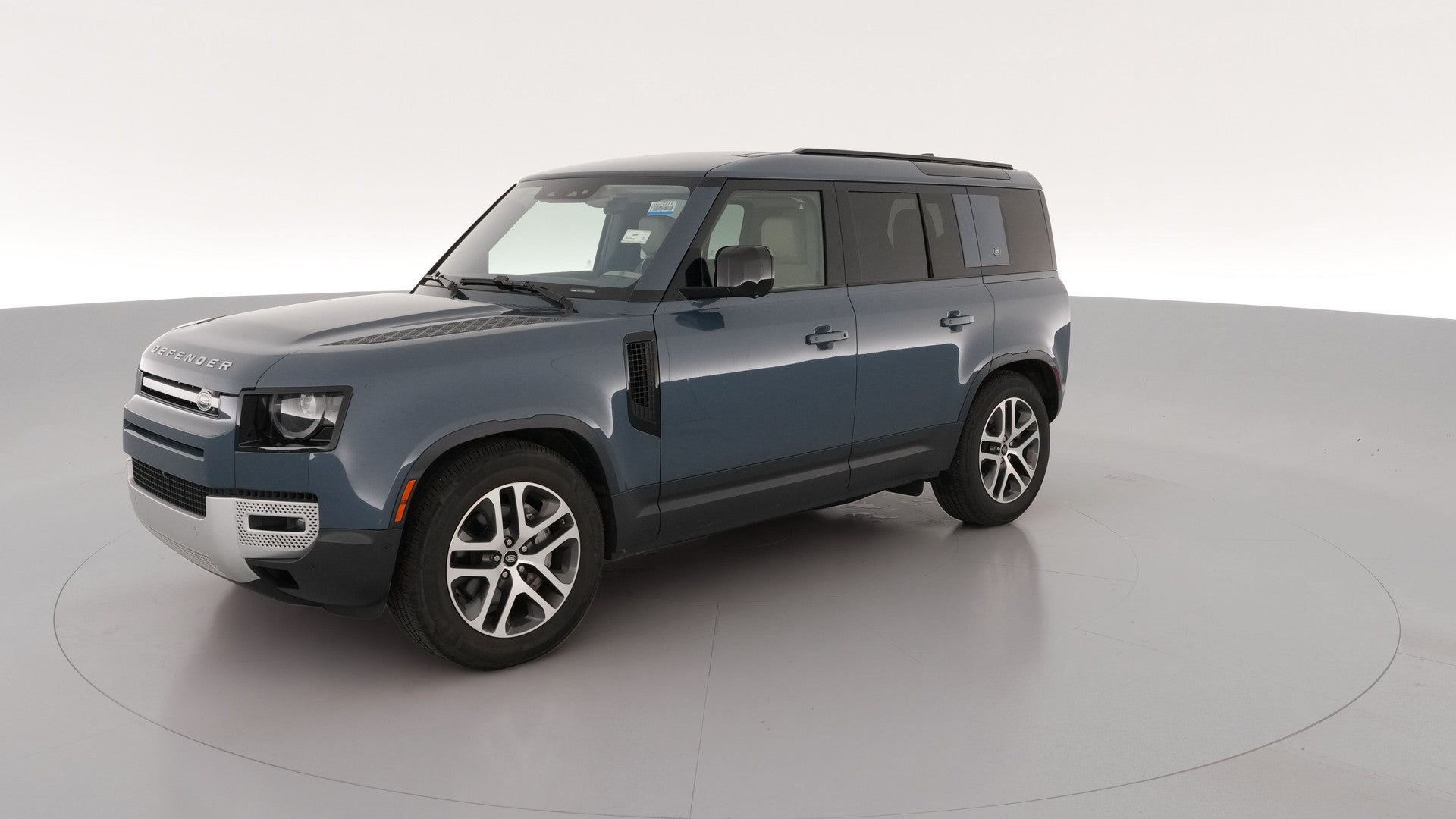2021 Land Rover Defender 110 vehicle photo