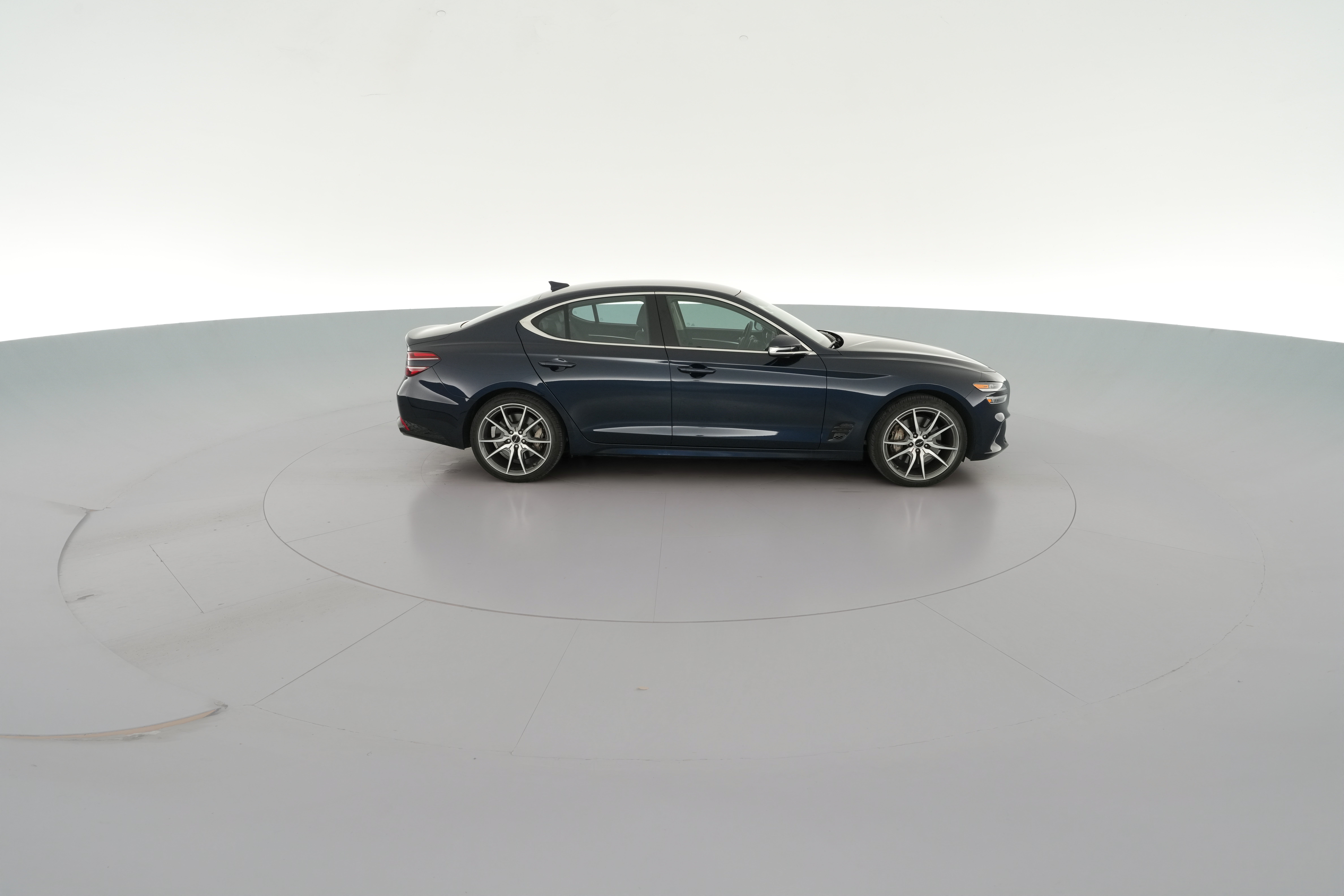 2026 GENESIS G70 Standard - Photo 35