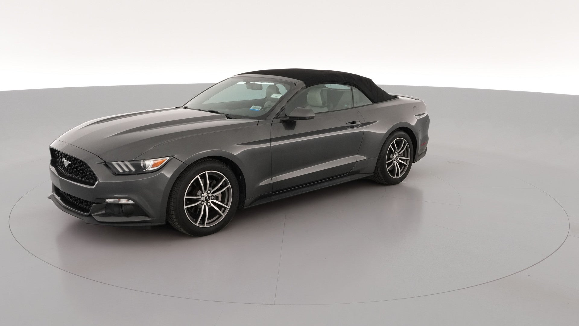 2017 Ford Mustang vehicle photo