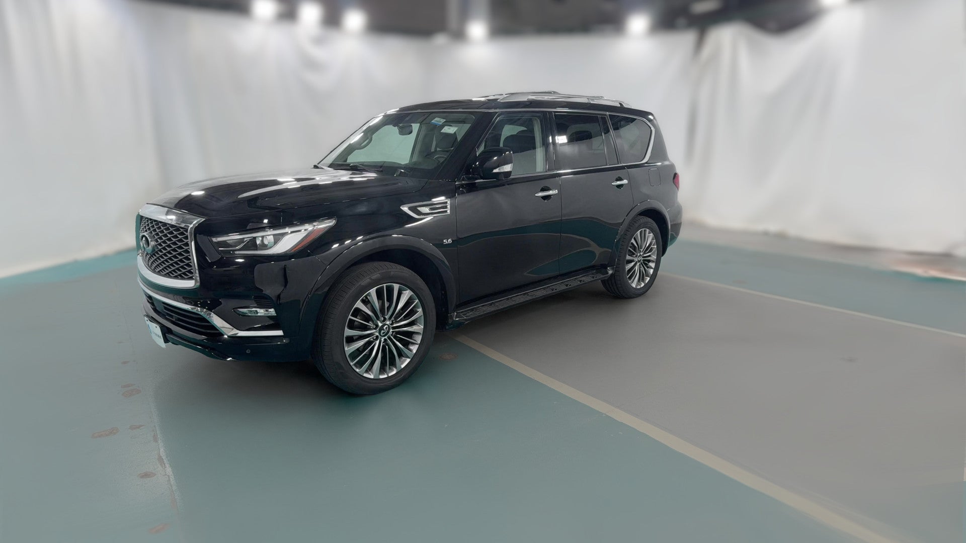 2018 INFINITI QX80 vehicle photo