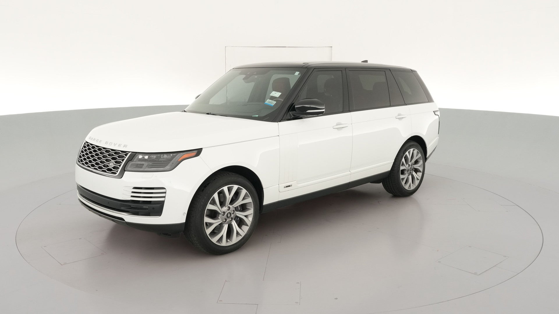 2019 Land Rover Range Rover vehicle photo