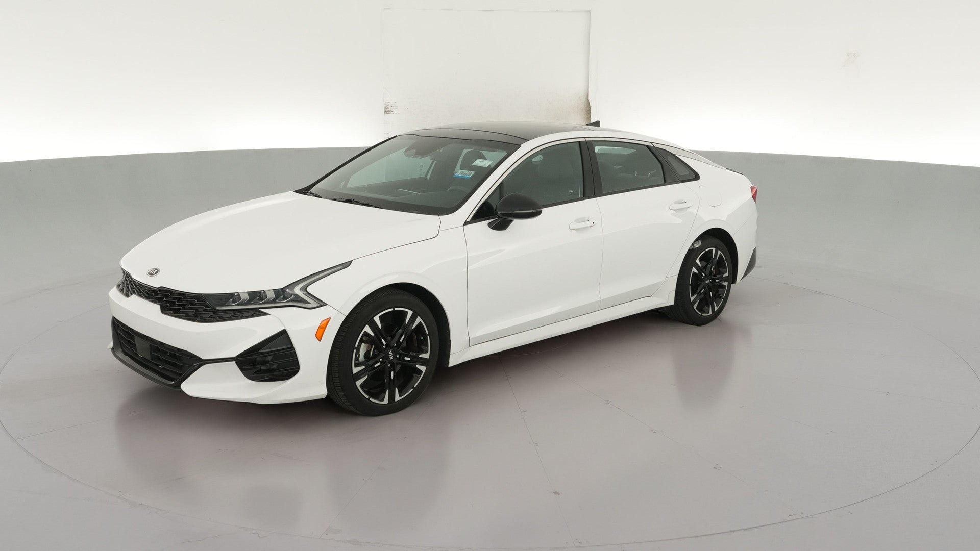 2021 Kia K5 vehicle photo