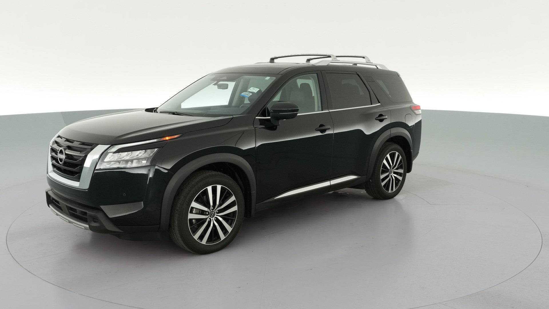2025 Nissan Pathfinder vehicle photo
