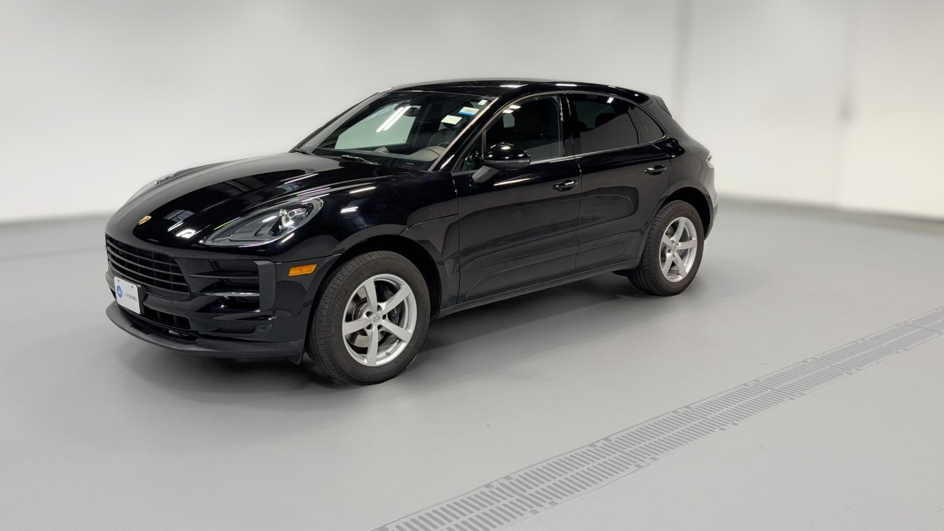 2020 Porsche Macan vehicle photo