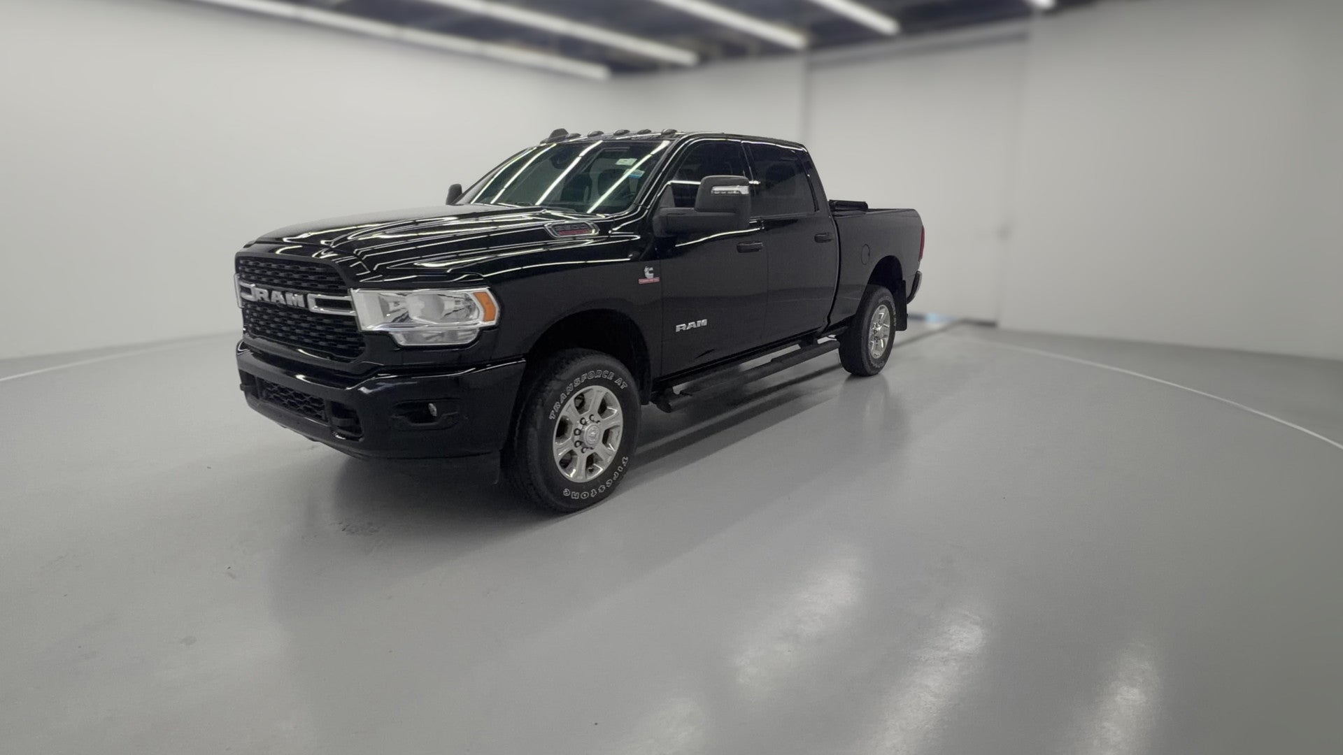 2023 Ram 2500 Crew Cab vehicle photo