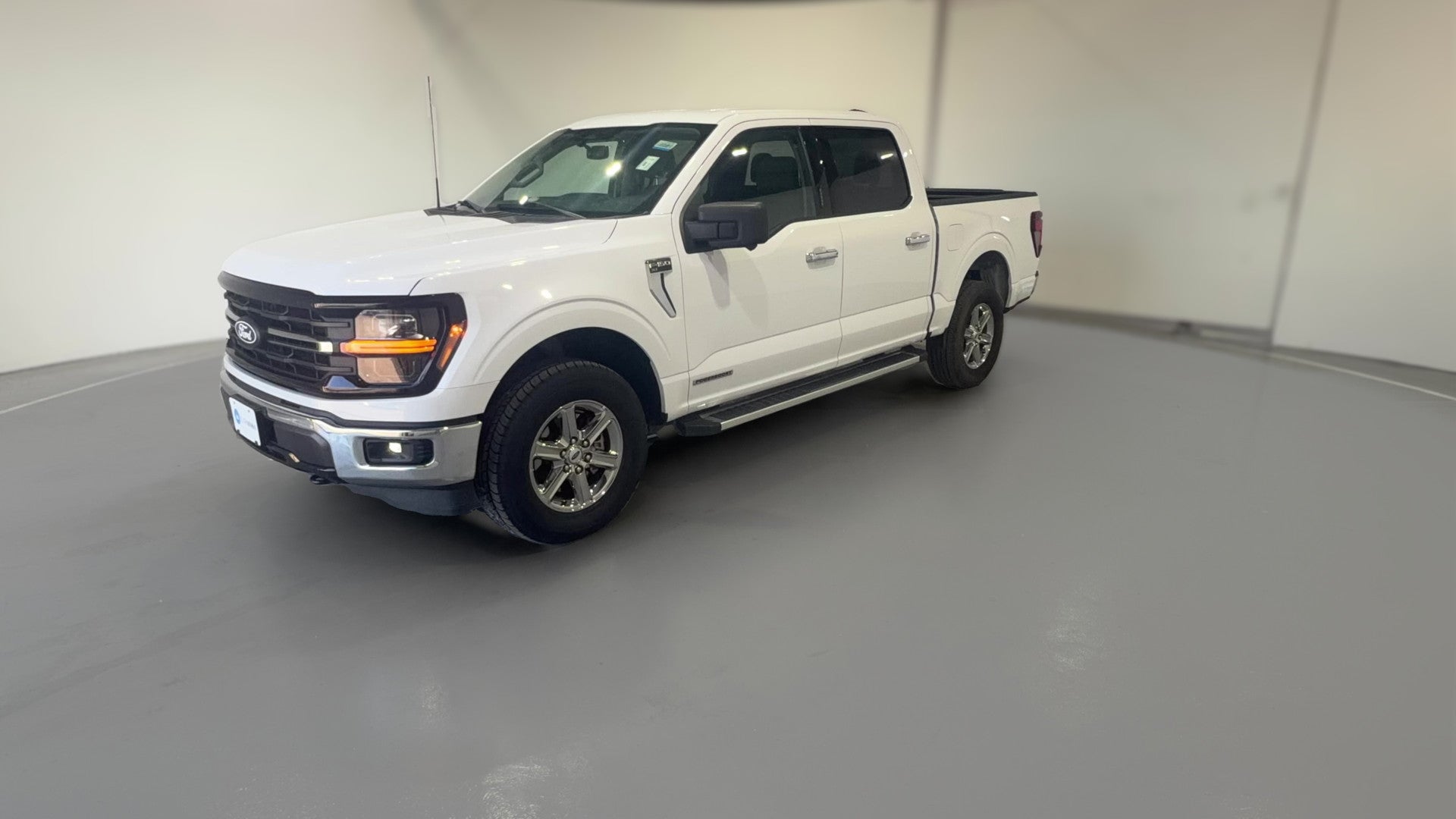 2024 Ford F150 SuperCrew Cab vehicle photo