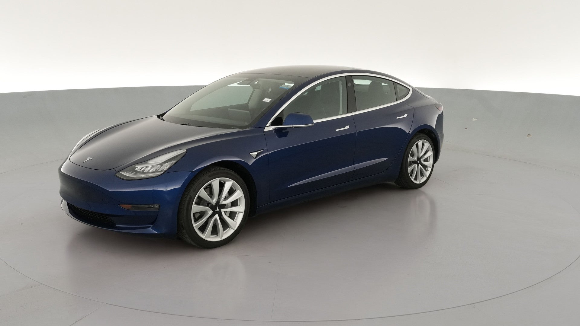 2019 Tesla Model 3 vehicle photo