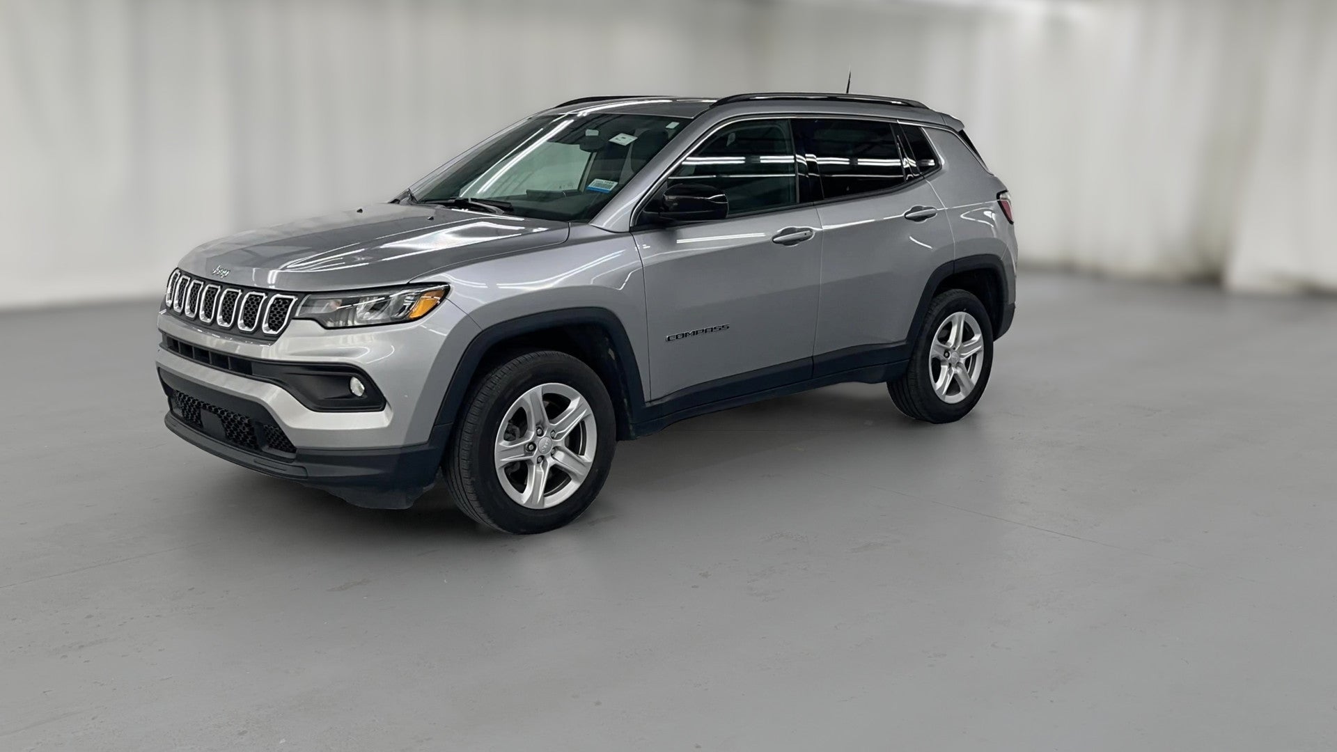 2023 Jeep Compass vehicle photo