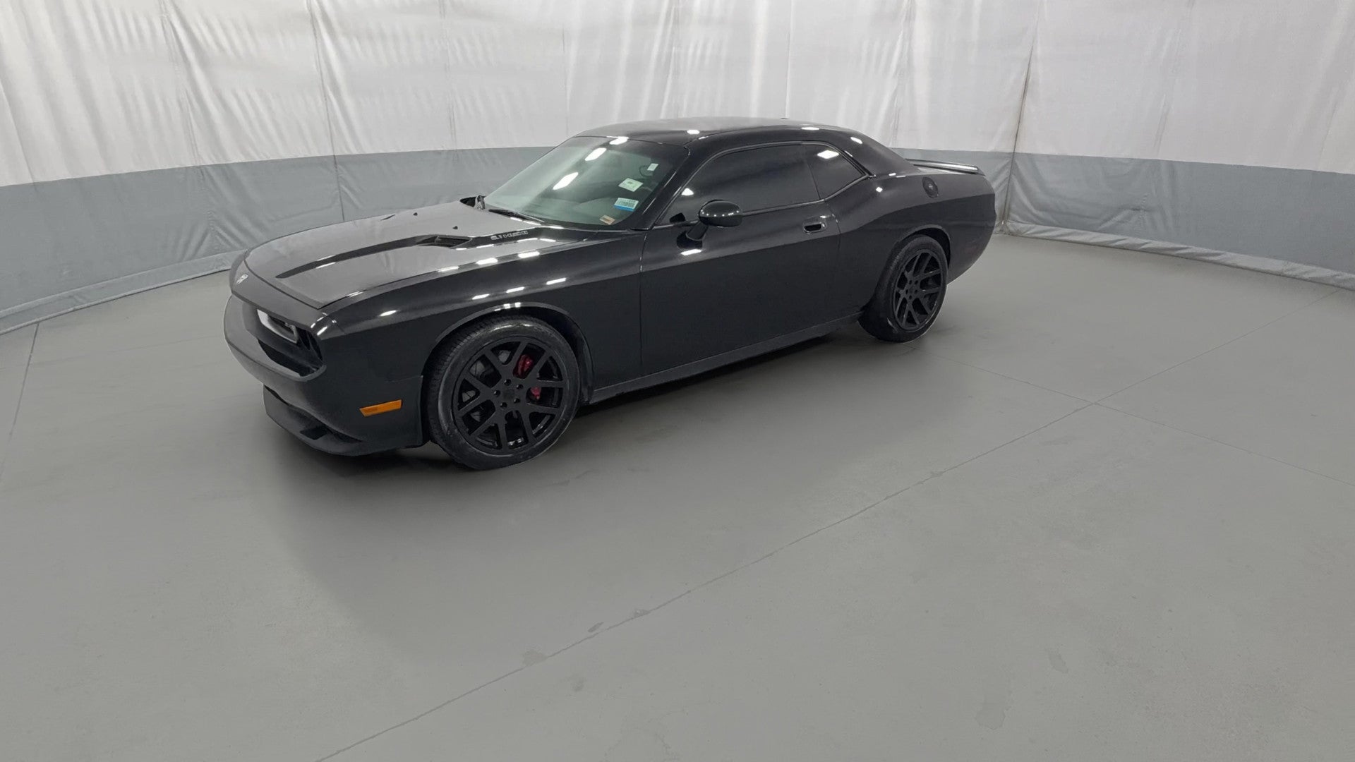 2010 Dodge Challenger vehicle photo