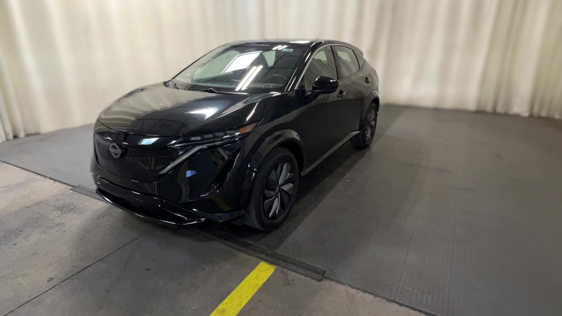 2023 Nissan ARIYA vehicle photo