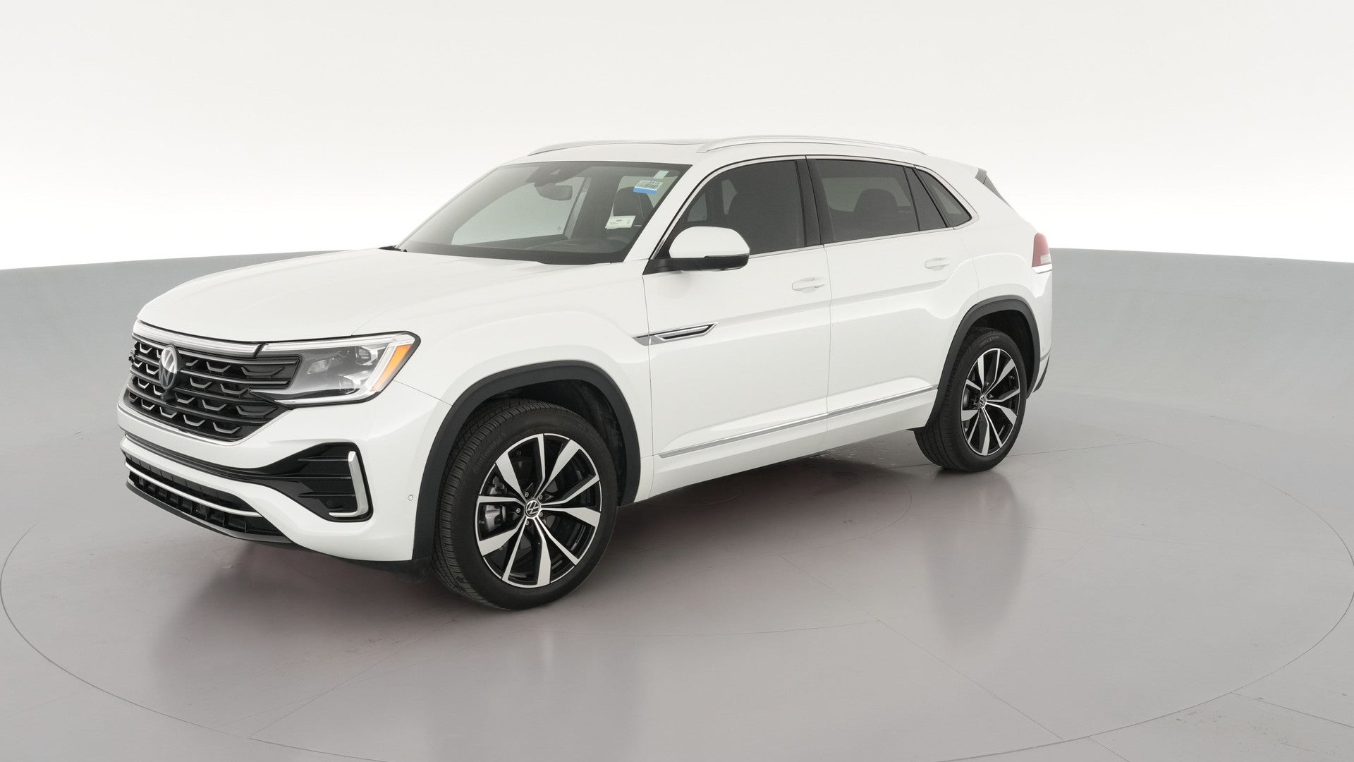 2024 Volkswagen Atlas Cross Sport vehicle photo