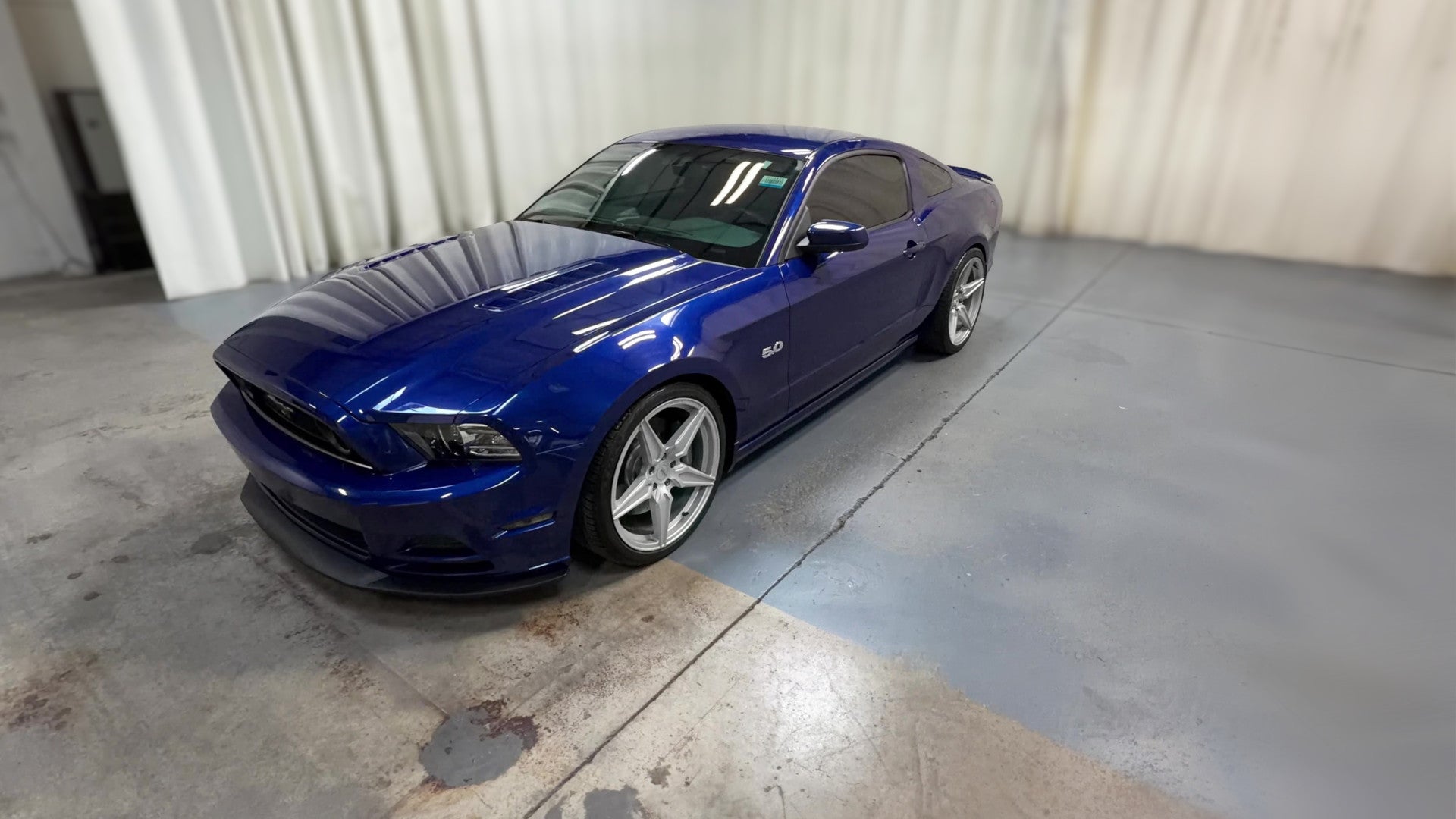 2013 Ford Mustang vehicle photo