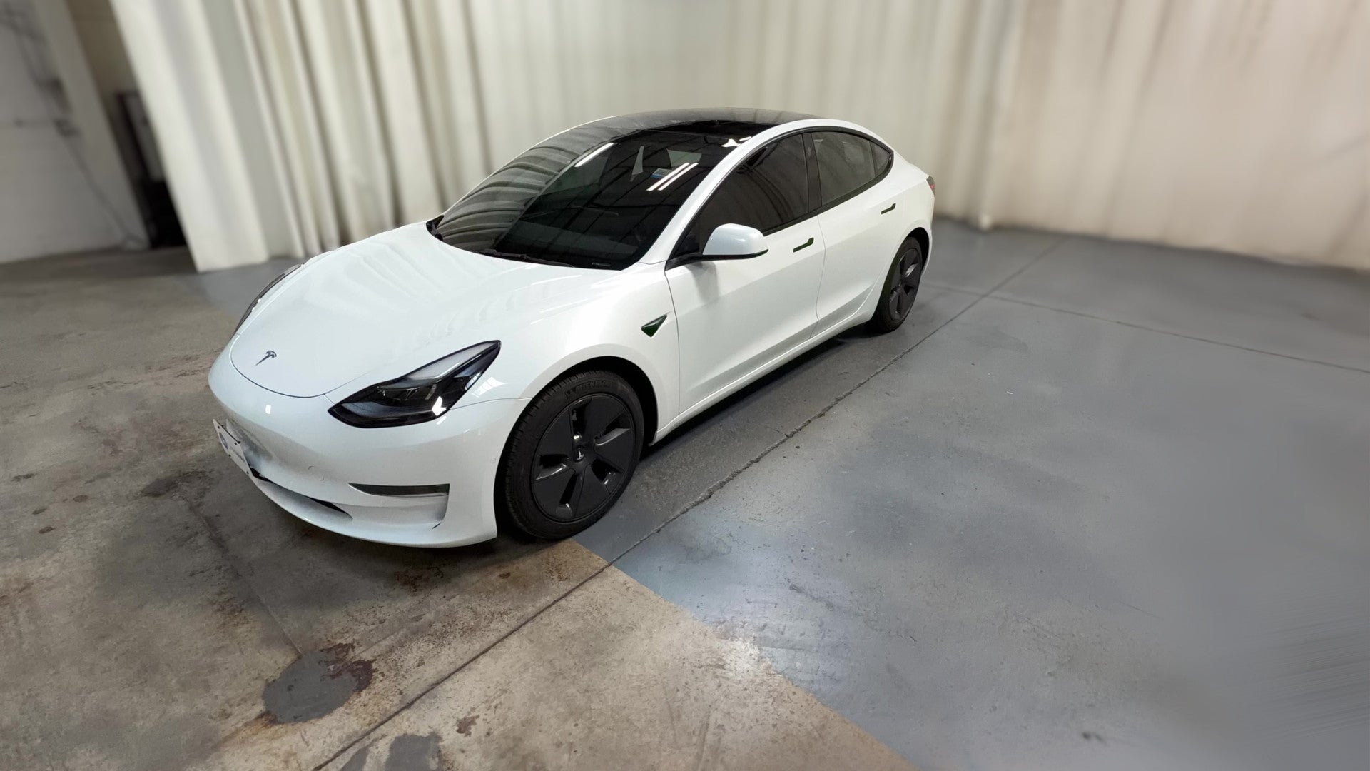 2022 Tesla Model 3 vehicle photo
