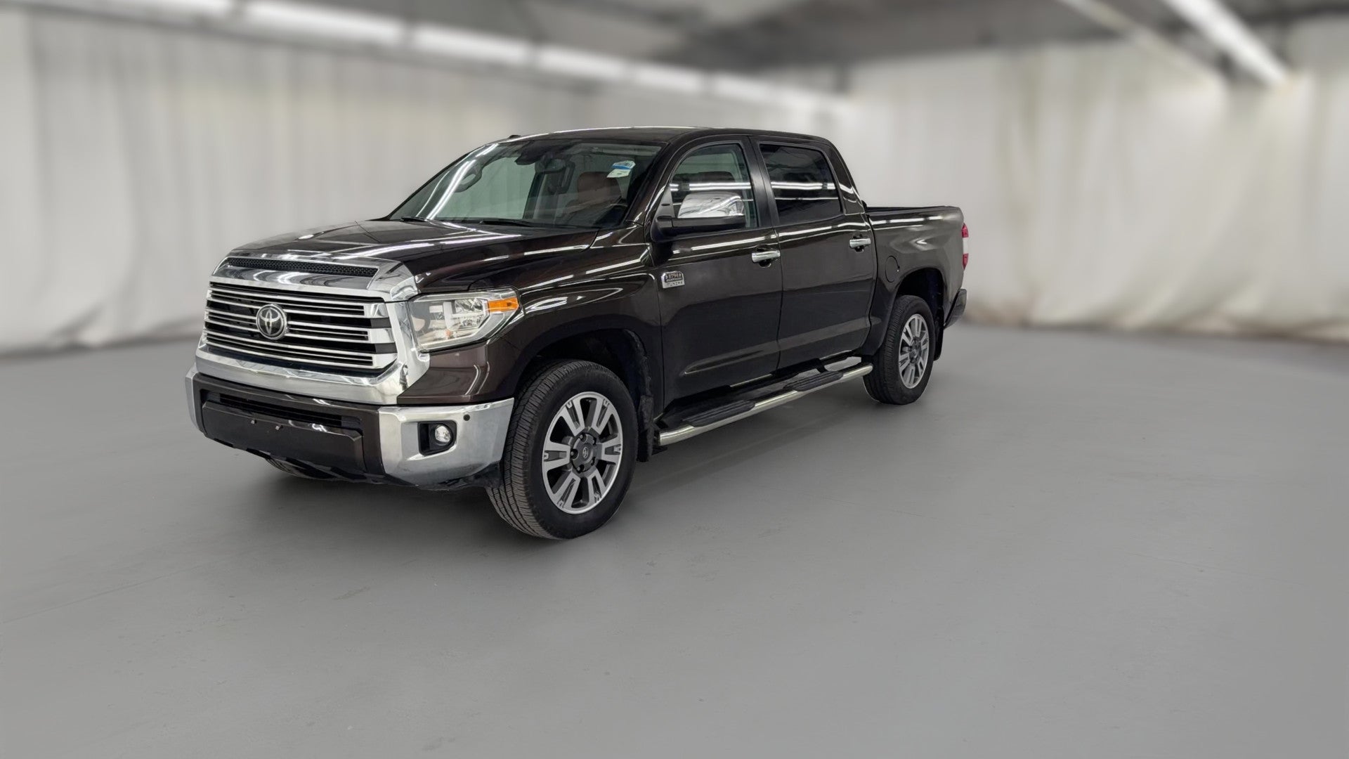 2019 Toyota Tundra CrewMax vehicle photo