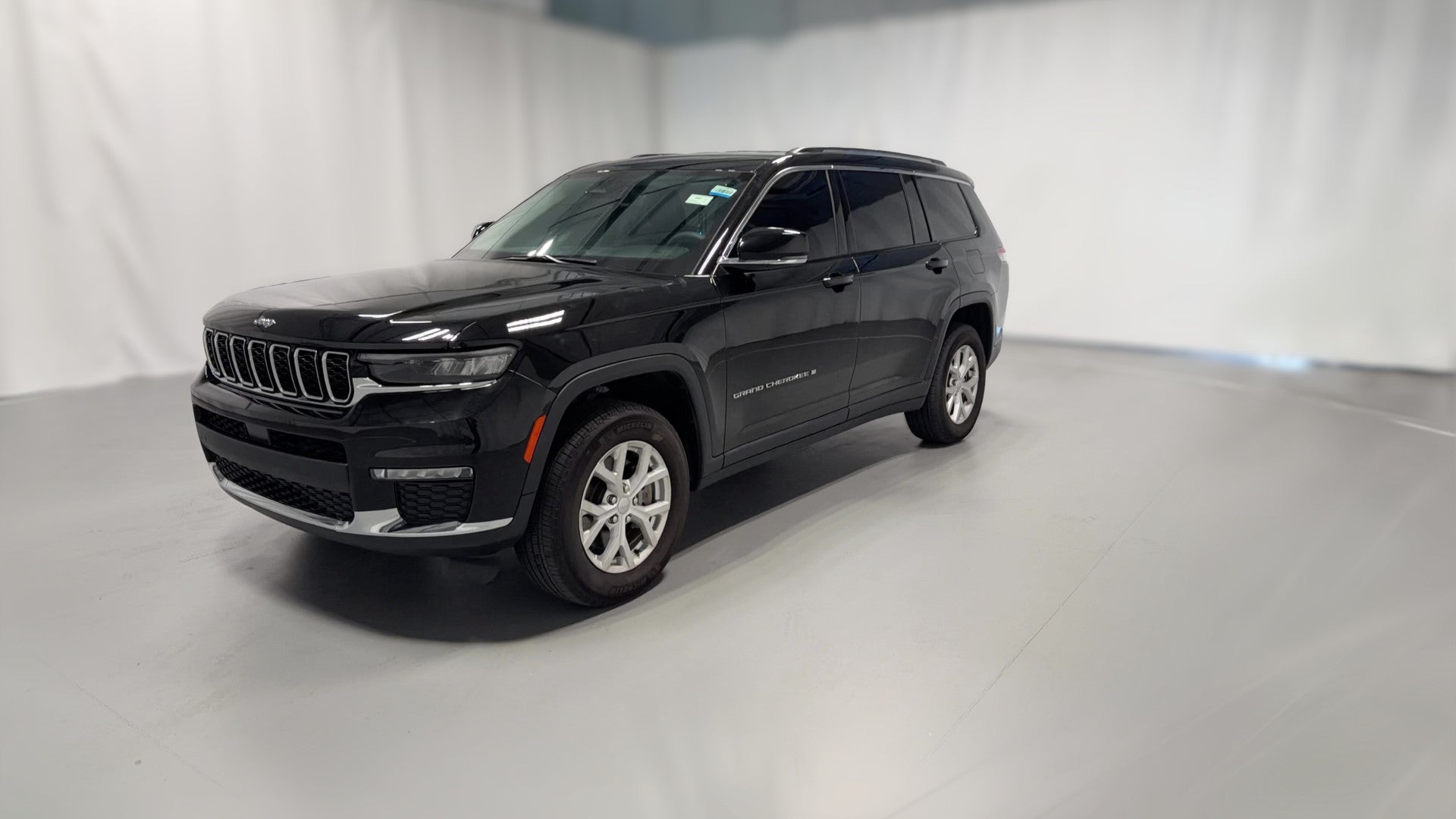 2023 Jeep Grand Cherokee L vehicle photo