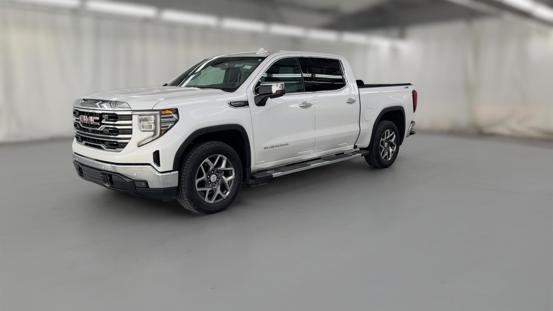 2023 GMC Sierra 1500 Crew Cab vehicle photo