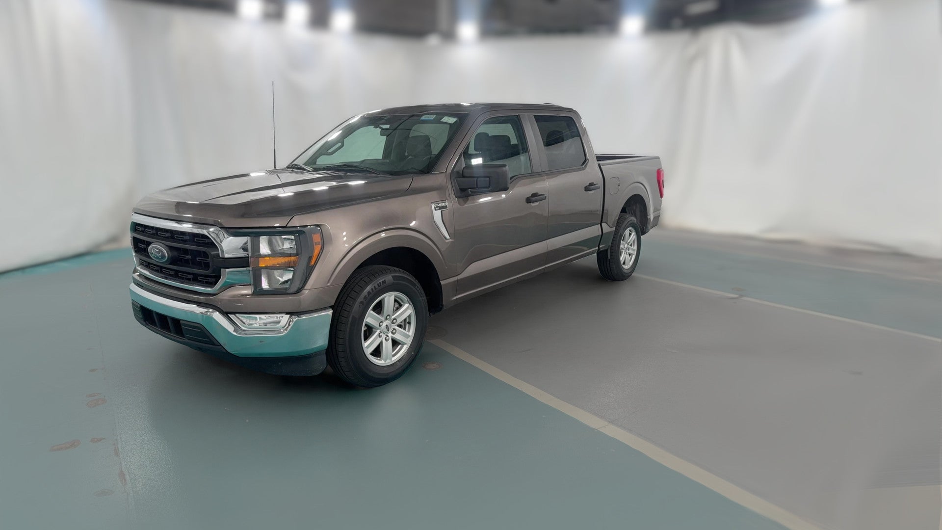 2023 Ford F150 SuperCrew Cab vehicle photo