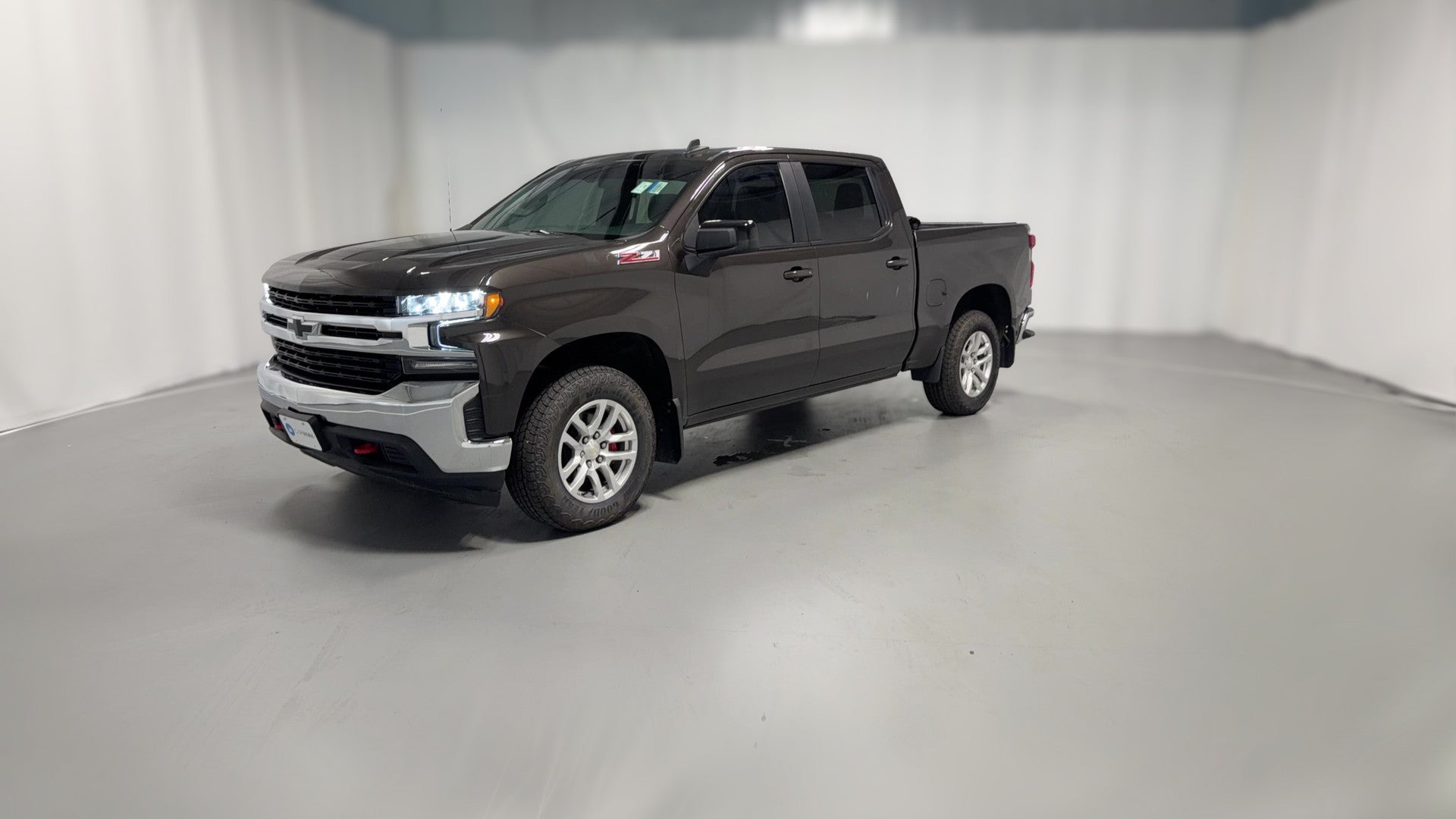 2021 Chevrolet Silverado 1500 Crew Cab vehicle photo