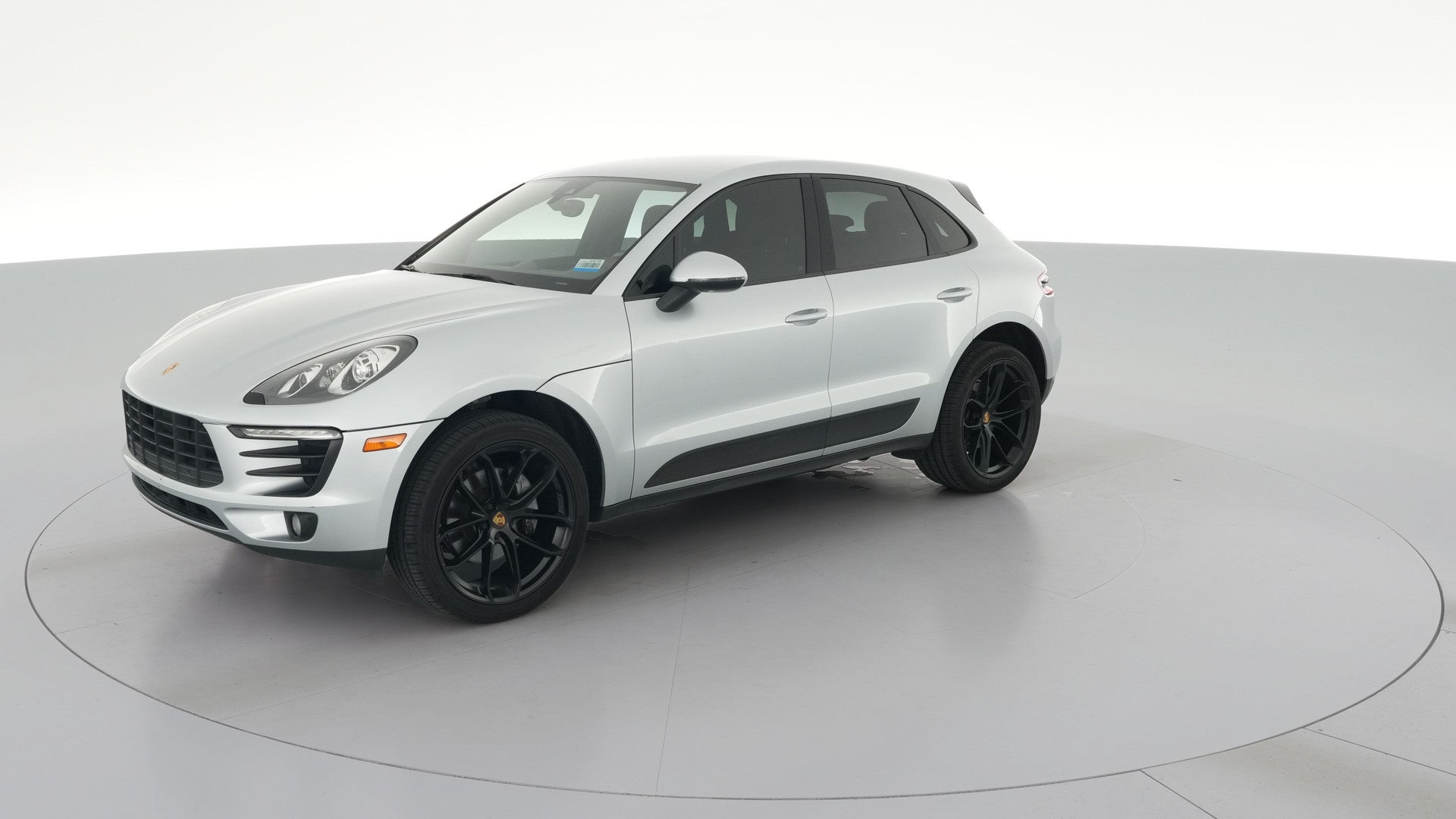 2017 Porsche Macan vehicle photo