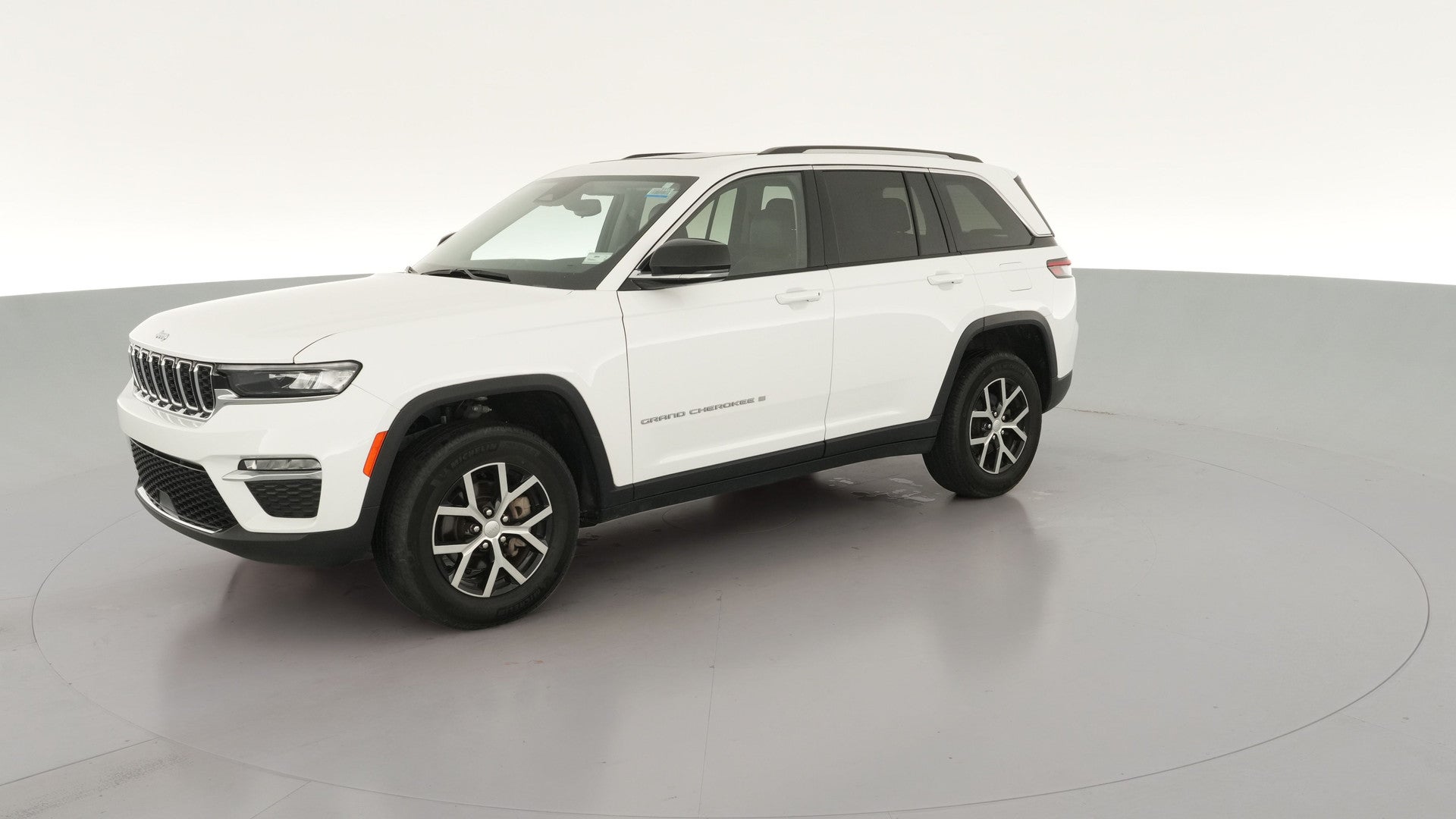 2023 Jeep Grand Cherokee vehicle photo