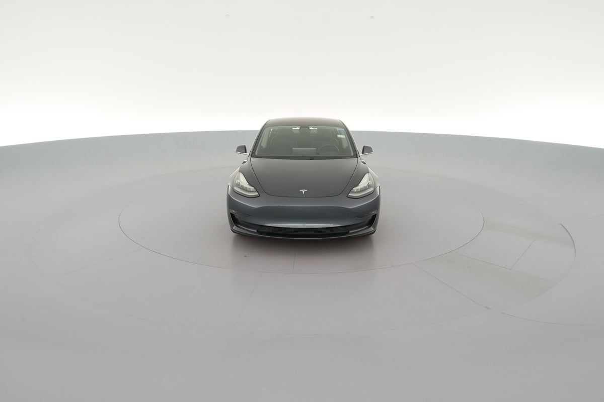 2018 Tesla Model 3 Long Range Rear-Wheel Drive in Midnight Silver Metallic — 360° view 1