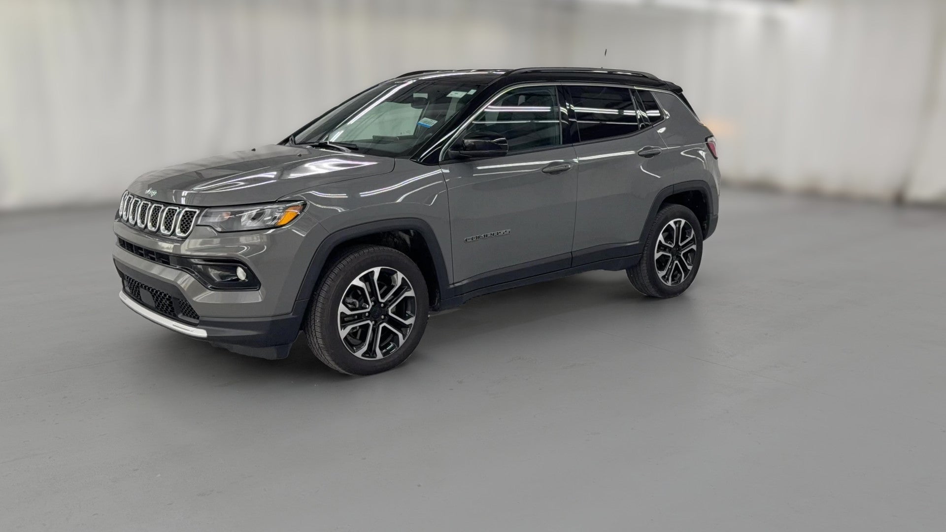 2023 Jeep Compass vehicle photo