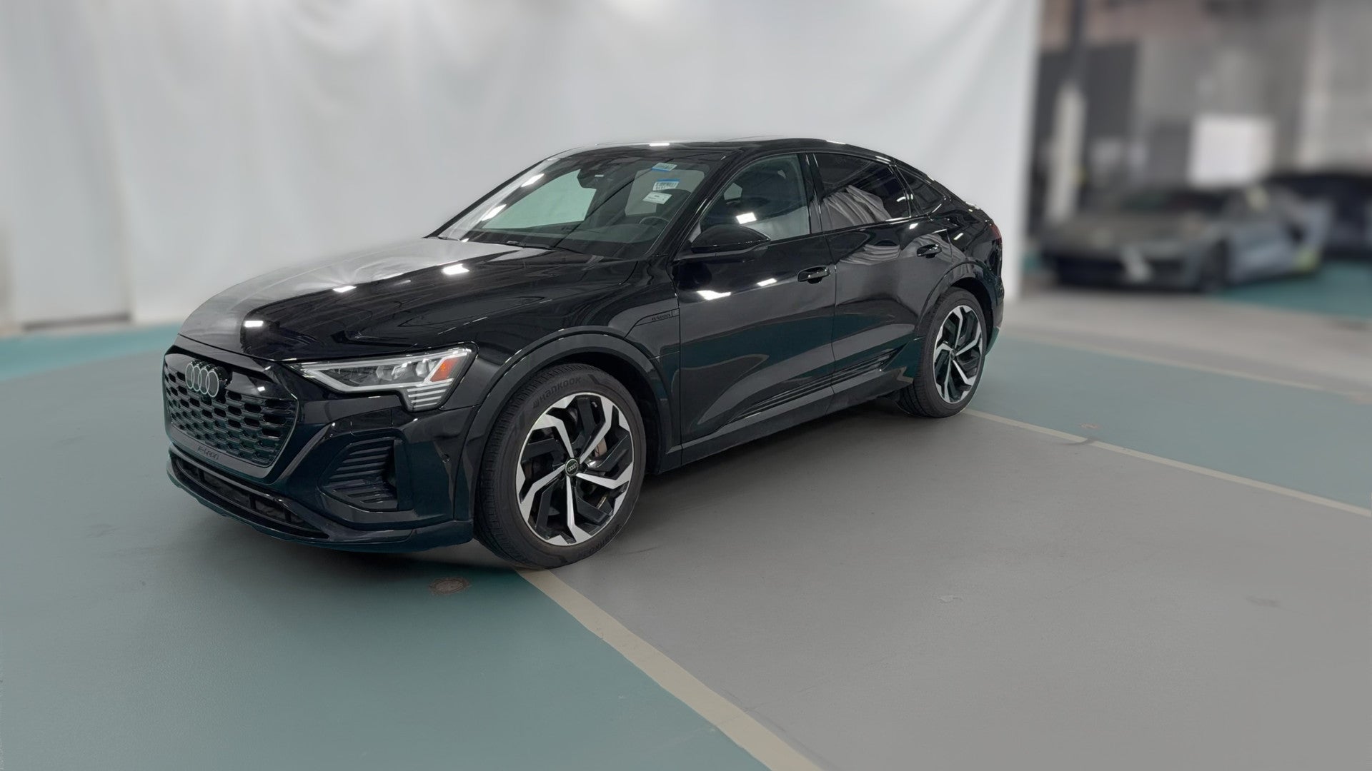 2024 Audi Q8 Sportback e-tron vehicle photo