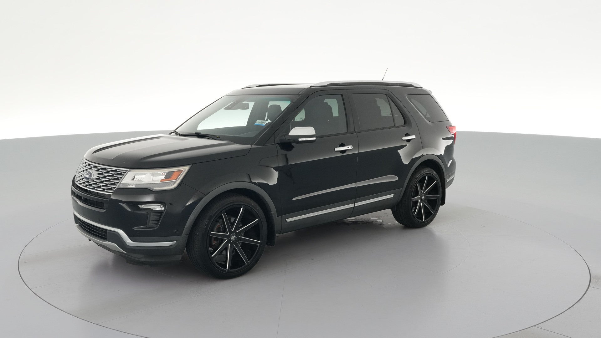 2018 Ford Explorer vehicle photo