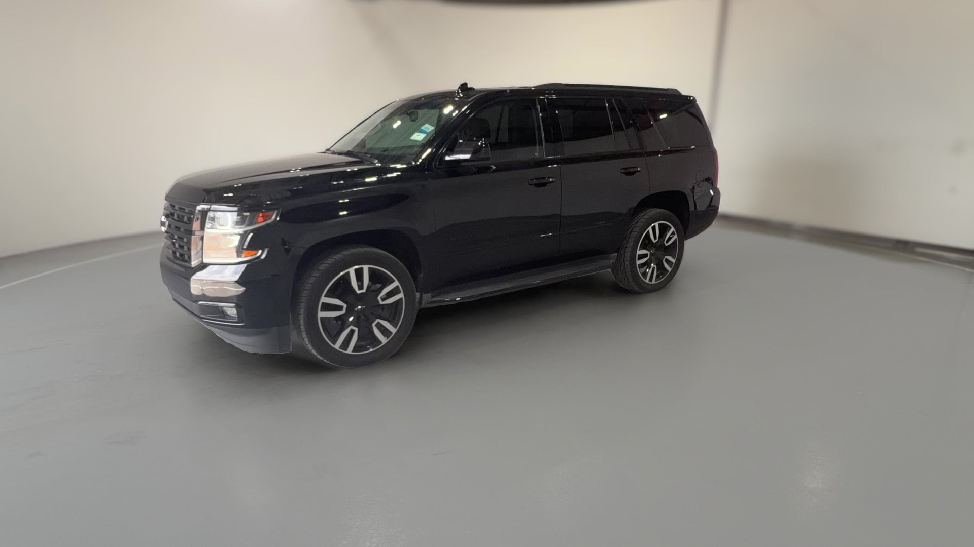 2018 Chevrolet Tahoe vehicle photo