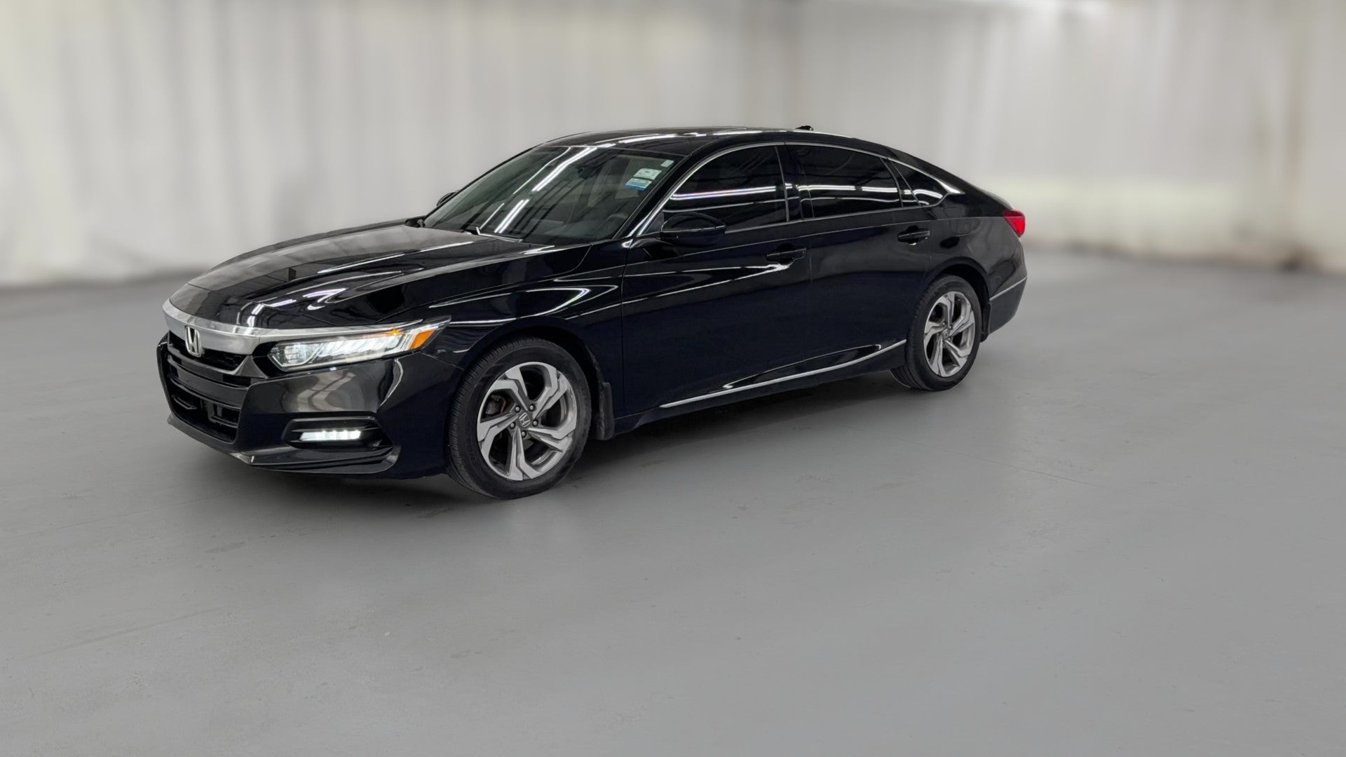 2019 Honda Accord vehicle photo