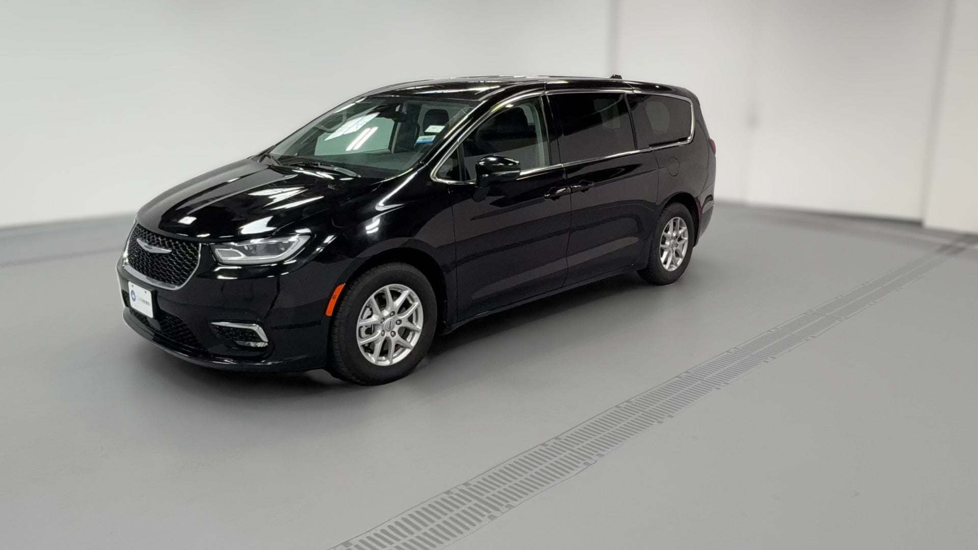 2024 Chrysler Pacifica vehicle photo