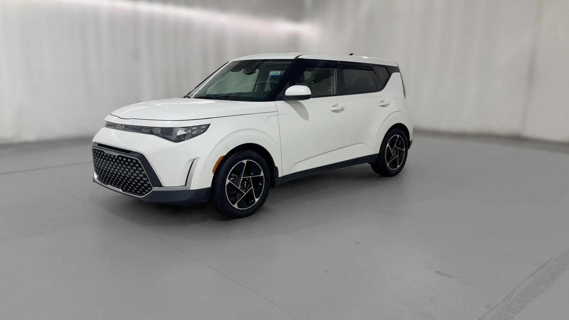 2023 Kia Soul vehicle photo
