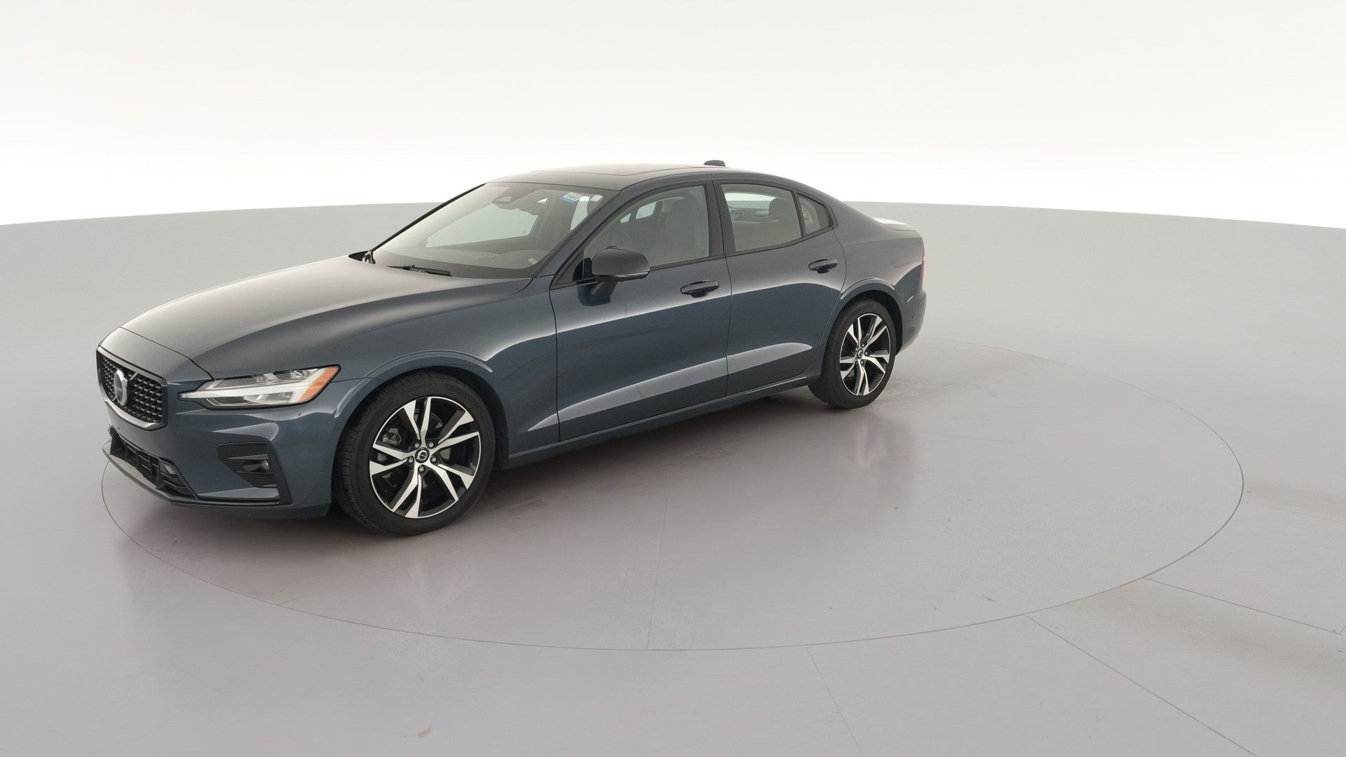 2024 Volvo S60 vehicle photo