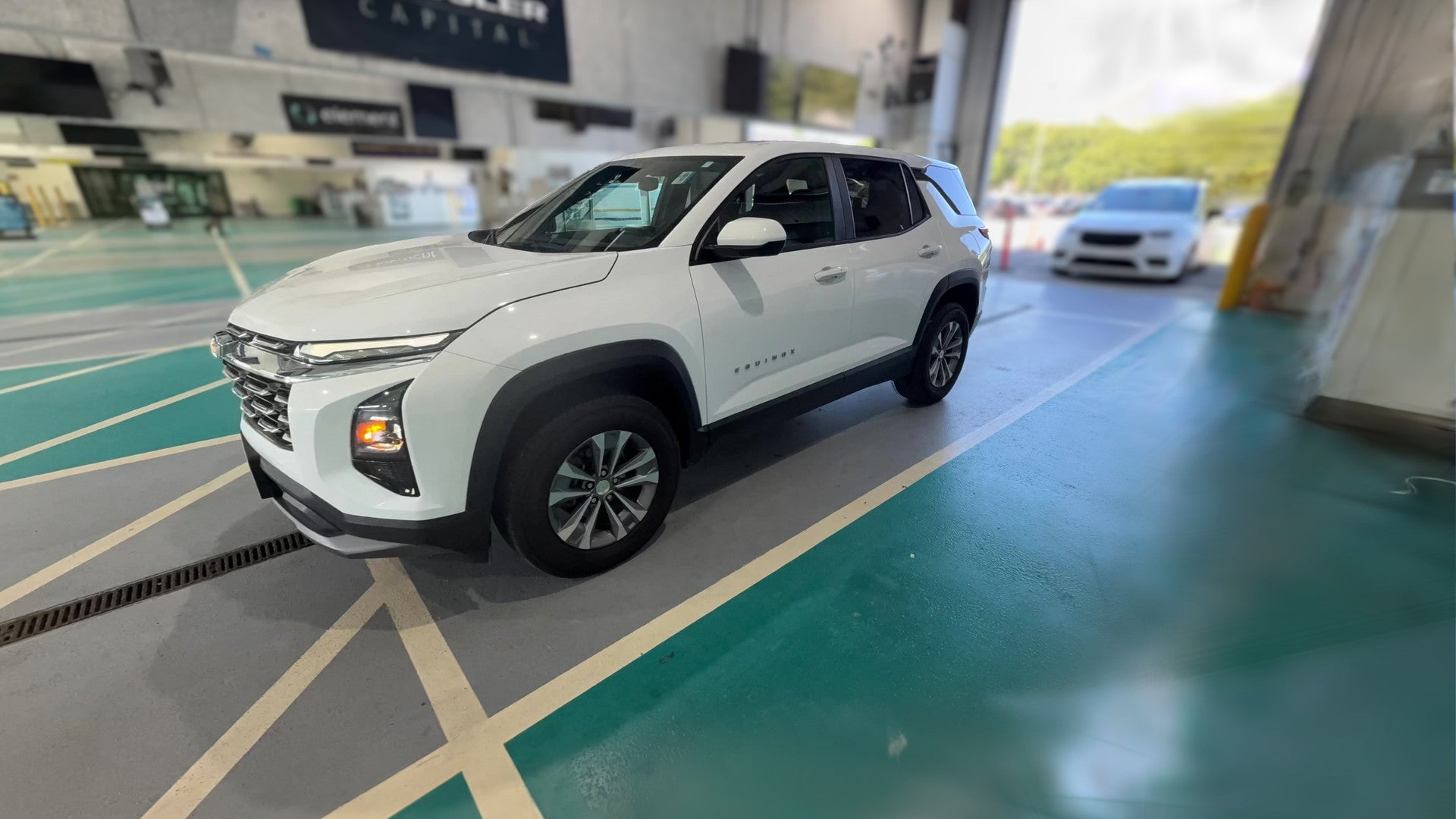 2025 Chevrolet Equinox vehicle photo